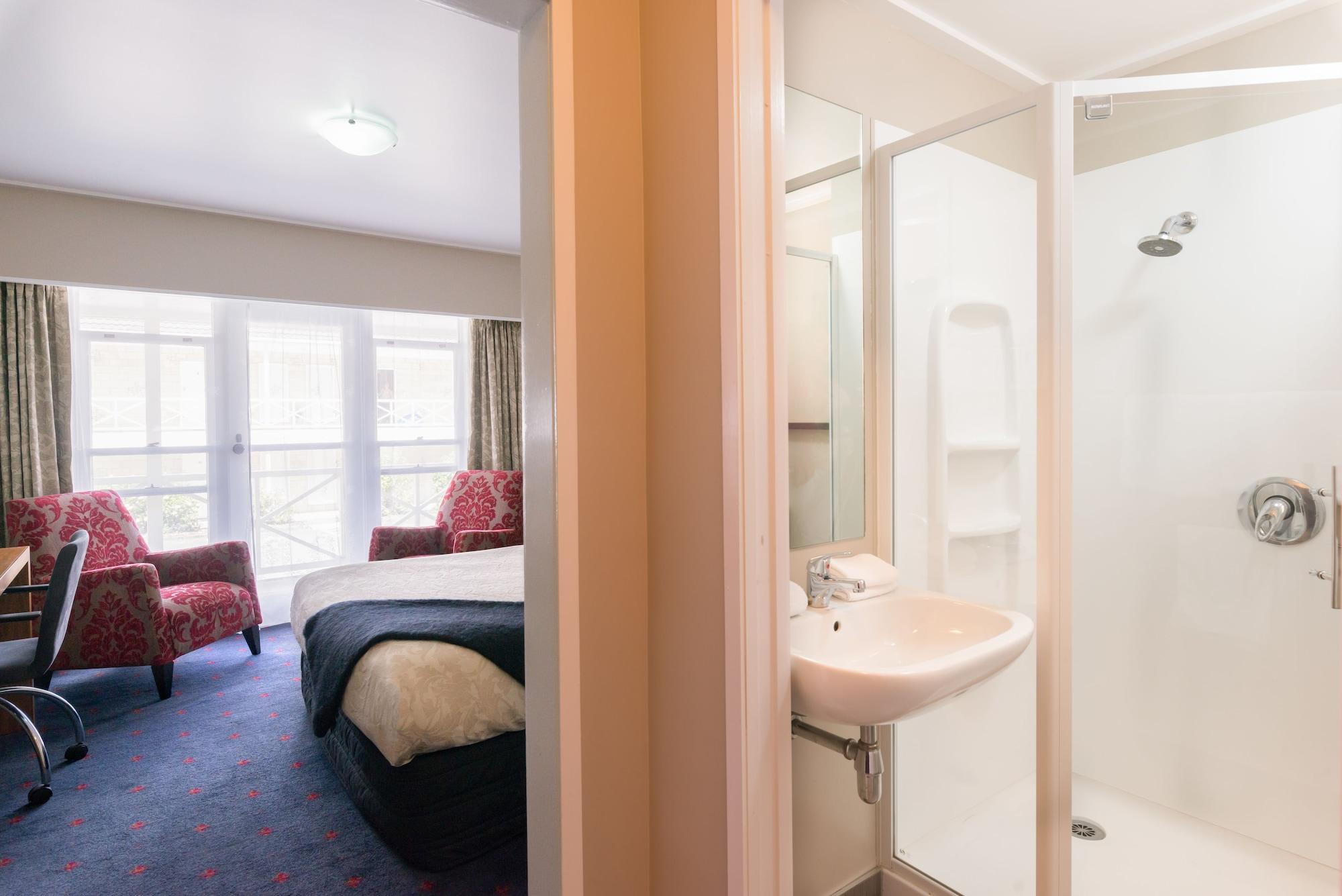 Discovery Settlers Hotel Whangarei Exterior photo