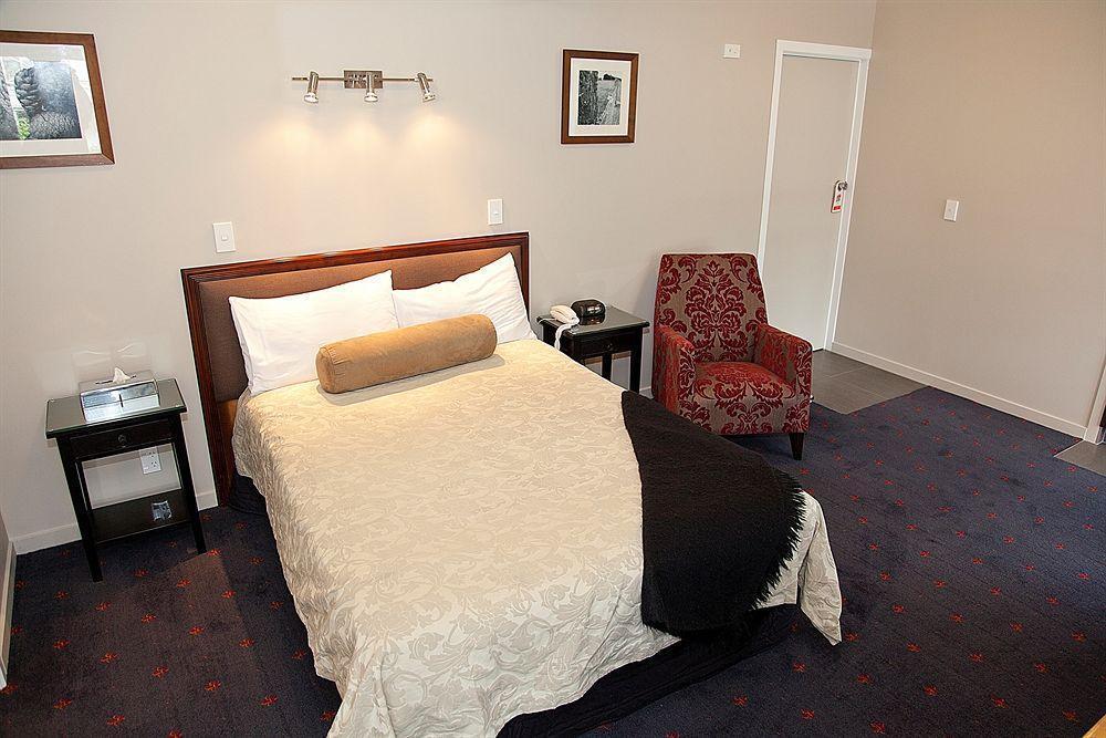 Discovery Settlers Hotel Whangarei Exterior photo